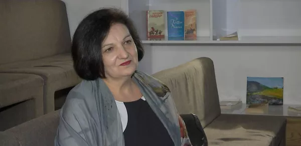 Не дай бог ни одной матери: как Эмма Акопян провела с ребенком семь дней под завалами Не дай бог ни одной матери: как Эмма Акопян провела с ребенком семь дней под завалами - Sputnik Армения