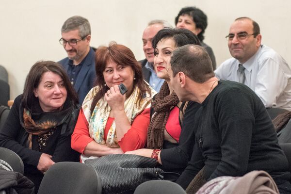 Выпускники филфака 1993 года Выпускники филфака 1993 года - Sputnik Армения