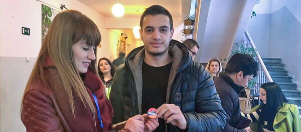 Первые выборы жителя Гюмри Жоры Гюнашяна (9 декабря 2018). Гюмри Первые выборы жителя Гюмри Жоры Гюнашяна (9 декабря 2018). Гюмри - Sputnik Армения