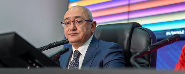 Председатель ЦИК Тигран Мукучян в день внеочередных выборов в НС РА (9 декабря 2018). Еревaн Председатель ЦИК Тигран Мукучян в день внеочередных выборов в НС РА (9 декабря 2018). Еревaн - Sputnik Армения