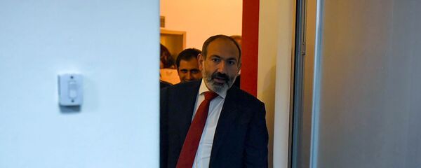 Никол Пашинян прибыл в штаб блока Мой шаг (10 декабря 2018). Еревaн - Sputnik Արմենիա