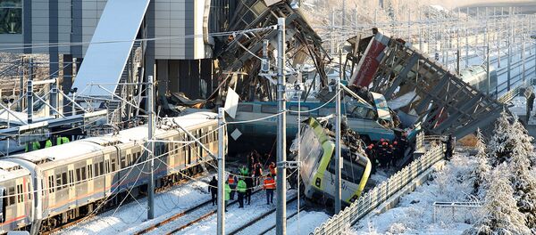 Столкновение поездов на железнодорожной станции Анкары (13 декабря 2018). Турция - Sputnik Армения