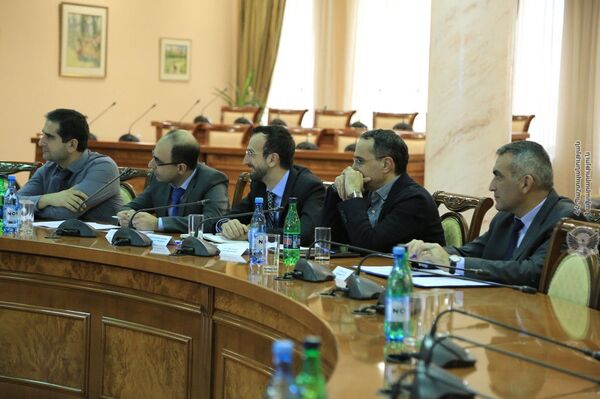 Զոհված ու հաշմանդամ դարձած զինծառայողների ընտանիքներից քանի՞սն են հատուցում ստացել Զոհված ու հաշմանդամ դարձած զինծառայողների ընտանիքներից քանի՞սն են հատուցում ստացել - Sputnik Արմենիա