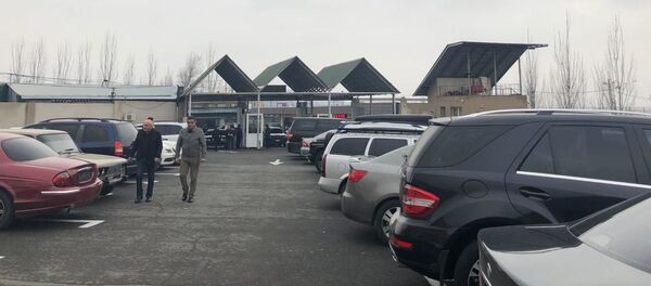 Машины на пункте МРУ Машины на пункте МРУ - Sputnik Արմենիա