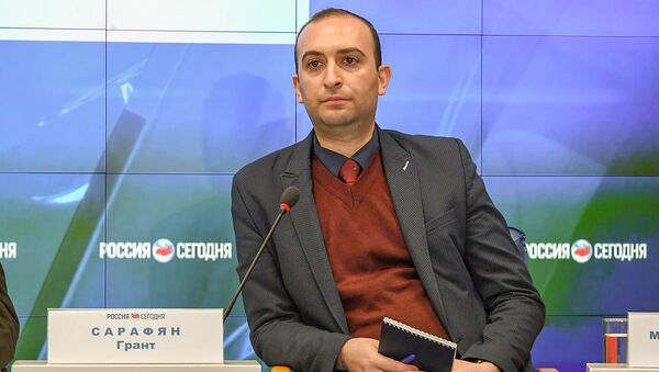 Журналист газеты Право Грант Сарафян - Sputnik Армения