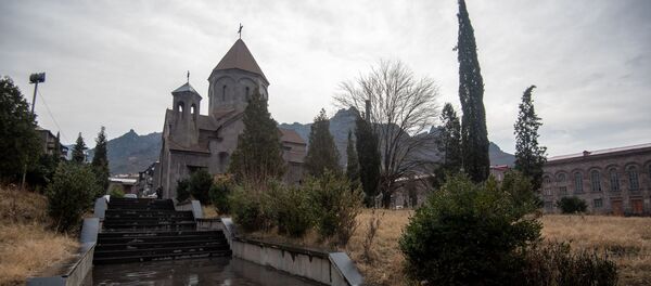 Церковь Святого Григора Нарекаци в городе Алаверди, Лори - Sputnik Армения