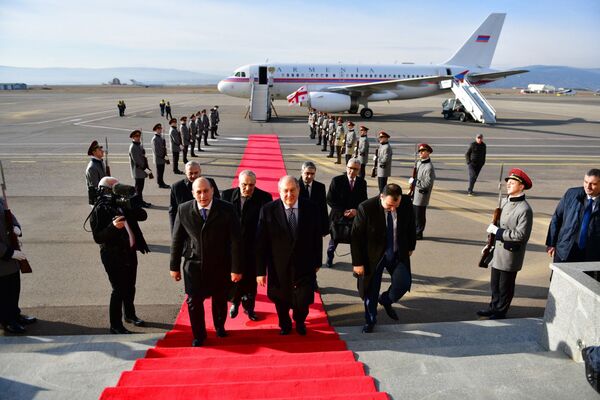 Президент Армении прибыл в Грузию — на инаугурацию Саломе Зурабишвили - Sputnik Армения