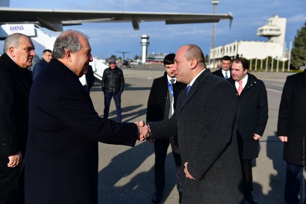 Президент Армении прибыл в Грузию — на инаугурацию Саломе Зурабишвили - Sputnik Армения