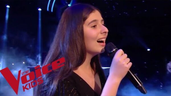 Эрмония исполнила песню Шарля Азнавура La Boheme в финале шоу The Voice Kids France 2018 - Sputnik Армения