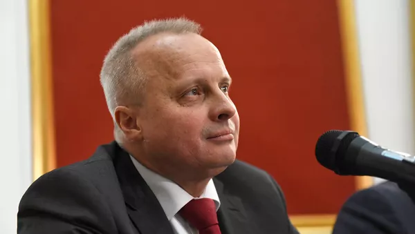 Чрезвычайный и полномочный посол России в Армении Сергей Копыркин во время пресс-конференции (18 декабря 2018). Еревaн - Sputnik Армения