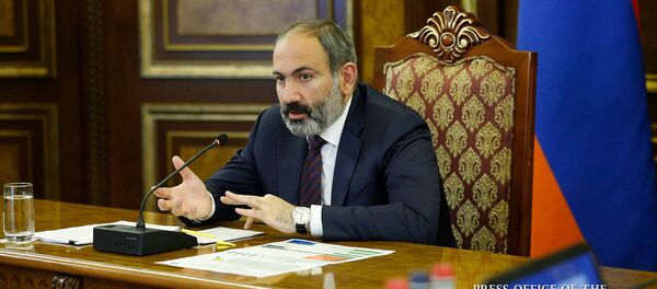 И.о. премьер-министра Никол Пашинян на совещании об увеличении объема генетических исследований в области здравоохранения и разработанном для этой цели проекте “Армянский геном” (19 декабря 2018). Еревaн И.о. премьер-министра Никол Пашинян на совещании об увеличении объема генетических исследований в области здравоохранения и разработанном для этой цели проекте “Армянский геном” (19 декабря 2018). Еревaн - Sputnik Արմենիա