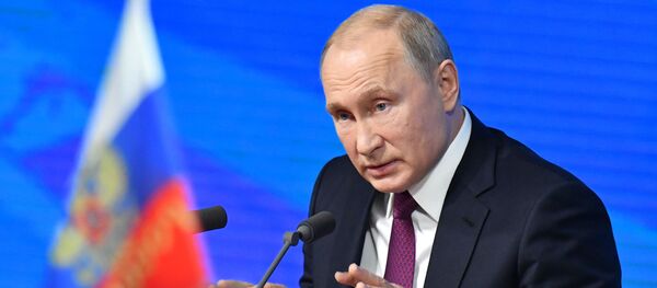 Президент России Владимир Путин во время ежегодной большой пресс-конференции (20 декабря 2018). Москвa - Sputnik Армения