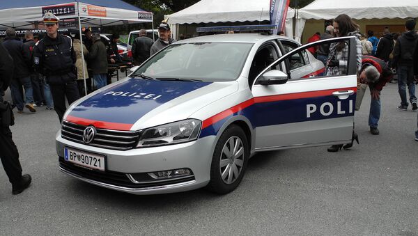 Полицейский автомобиль в Австрии - Sputnik Արմենիա