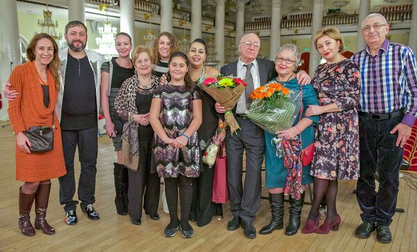 Джаз на армянском и противогаз: Мариам Мерабова рассказала про Новый год и мужа  - Sputnik Армения