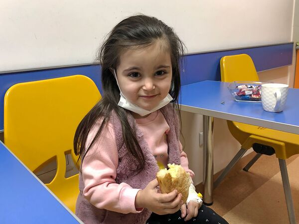 «Օգնիր, ուզում եմ ապրել». հայ մանուկներ, որոնք Ձմեռ պապից ոչինչ չեն ուզում «Օգնիր, ուզում եմ ապրել». հայ մանուկներ, որոնք Ձմեռ պապից ոչինչ չեն ուզում - Sputnik Արմենիա