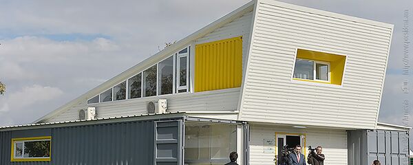 Церемония открытия первых в Армении мастерских-лабораторий – фаблабов и закладки нового корпуса средней школы «Айб» (10 октября 2015). Еревaн - Sputnik Արմենիա