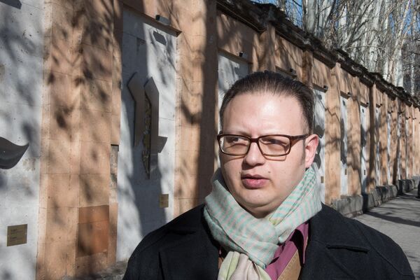 График-дизайнер Ваан Баласанян График-дизайнер Ваан Баласанян - Sputnik Արմենիա