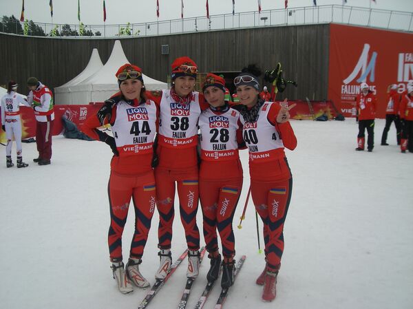 Армянские лыжники Армянские лыжники - Sputnik Արմենիա