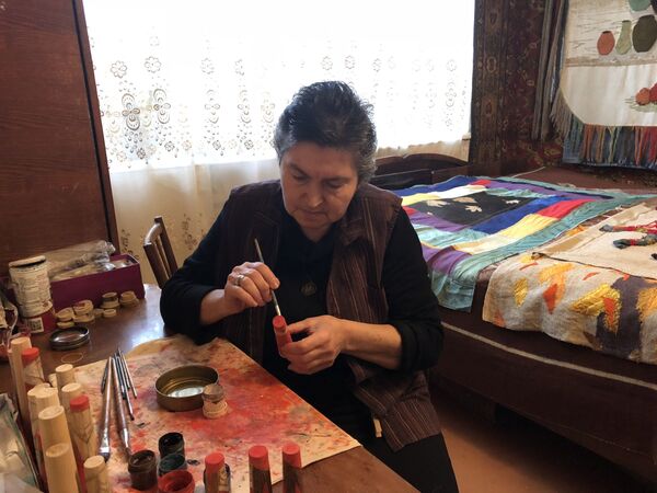 Գեղանկարչուհի, քանդակագործ, տիկնիկագործ. ինչպես է գյումրեցի կինը գրավում զբոսաշրջիկներին - Sputnik Արմենիա