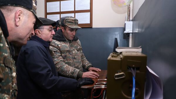 Зограб Мнацаканян посетил Вооруженные силы Армении - Sputnik Արմենիա