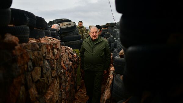 Президент РА Армен Саркисян посетил военные базы Вооруженных сил Армении - Sputnik Արմենիա
