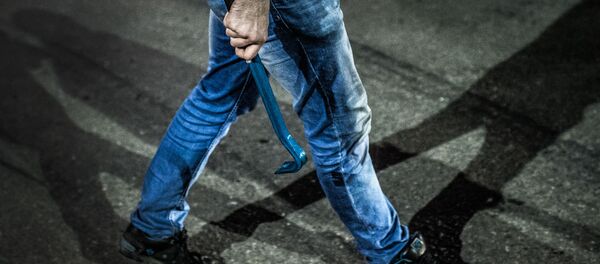 Человек с ломом - Sputnik Արմենիա