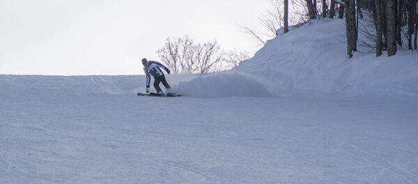 Цахкадзор, канатная дорога, снег, сноуборд, сноубордист Цахкадзор, канатная дорога, снег, сноуборд, сноубордист - Sputnik Արմենիա