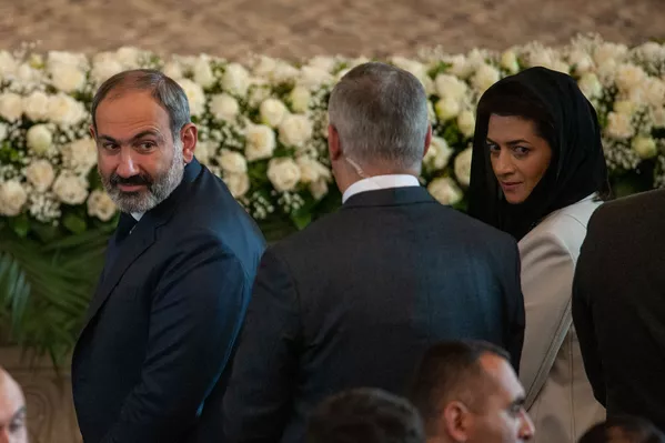 Рождественская служба в церкви Сурб Григор Лусаворич (6 января 2019). Еревaн - Sputnik Армения