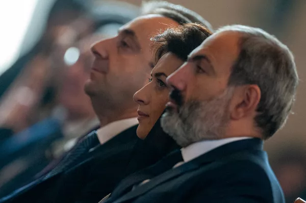 Рождественская служба в церкви Сурб Григор Лусаворич (6 января 2019). Еревaн - Sputnik Армения