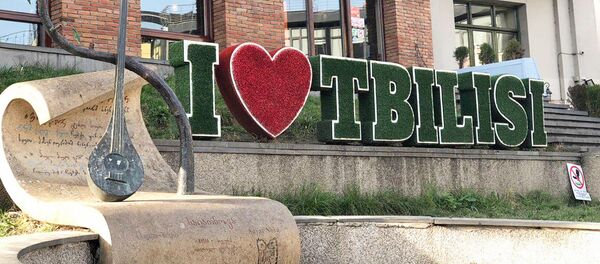 Памятник Саят-Нове в Тбилиси - Sputnik Армения