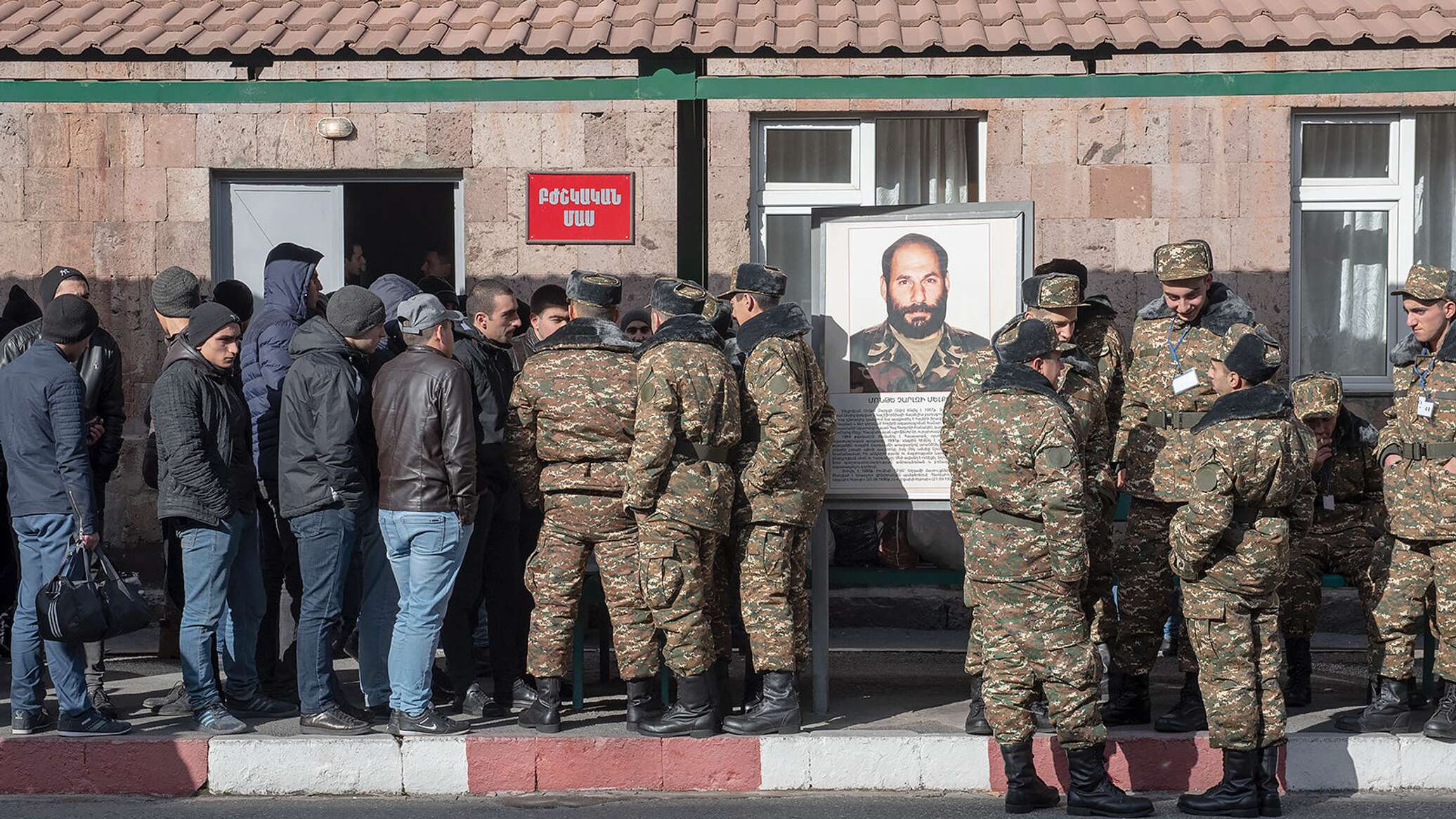 В бой пойдут одни 