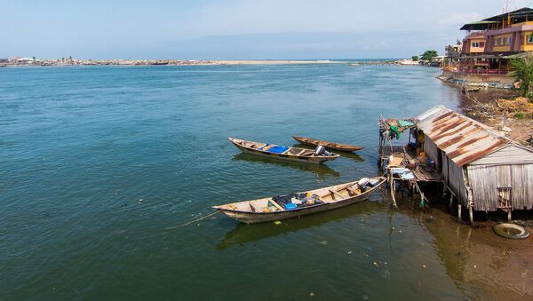 Лодки в лагуне Котону, Бенин - Sputnik Армения