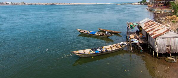 Лодки в лагуне Котону, Бенин Лодки в лагуне Котону, Бенин - Sputnik Армения