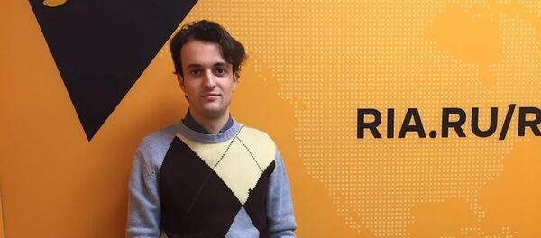 Итальянский публицист, независимый журналист Раффаэлло Лорето Итальянский публицист, независимый журналист Раффаэлло Лорето - Sputnik Армения