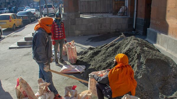 Индийцы, работающие на стройке в Армении - Sputnik Արմենիա