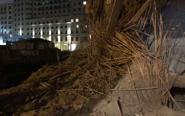 Արամի 23 հասցեի մշակութային հուշարձանի վթարված պատը - Sputnik Արմենիա