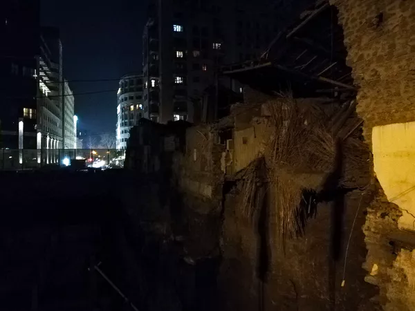 Вопрос исторического здания на улице Арами в Ереване решен — комментарий мэрии Вопрос исторического здания на улице Арами в Ереване решен — комментарий мэрии - Sputnik Армения