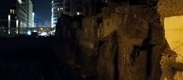 Обрушенное историческое здание на Арами 23 (11 января 2019). Ереван - Sputnik Армения