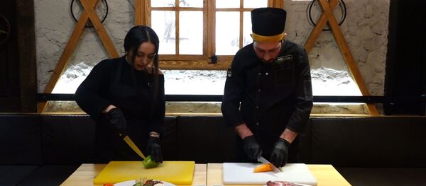 В гостях у шеф-повара: как приготовить Голень ягненка - Sputnik Армения