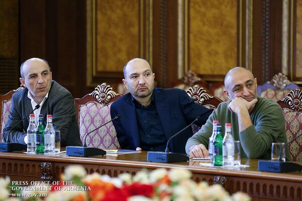 Եթե այդ մարդուն նշանակես նախարար կամ վարչապետ, ամբողջ երկիրը 5 րոպեում կթալանի. Փաշինյան Եթե այդ մարդուն նշանակես նախարար կամ վարչապետ, ամբողջ երկիրը 5 րոպեում կթալանի. Փաշինյան - Sputnik Արմենիա