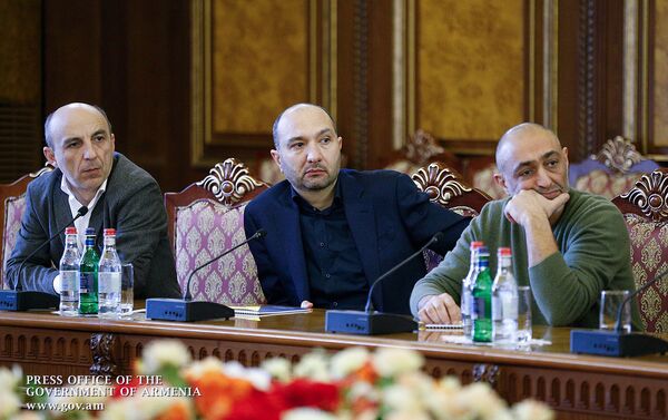 И.о. премьер-министра Никол Пашинян приял представителей сферы общественного питания (12 января 2019). Еревaн - Sputnik Армения