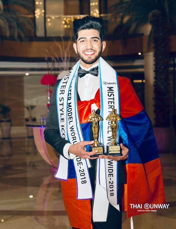 Տաղանդավոր և ոճային. ինչպես է հայը սատարել ադրբեջանցուն գեղեցկության մրցույթի ժամանակ Տաղանդավոր և ոճային. ինչպես է հայը սատարել ադրբեջանցուն գեղեցկության մրցույթի ժամանակ - Sputnik Արմենիա