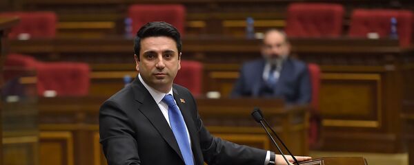 Выступление Алена Симоняна во время первого заседания парламента Армении 7-го созыва (14 января 2019). Еревaн - Sputnik Արմենիա