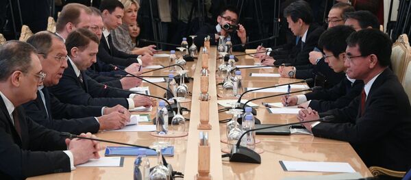 Встреча глав МИД РФ и Японии С. Лаврова и Т. Коно Встреча глав МИД РФ и Японии С. Лаврова и Т. Коно - Sputnik Армения