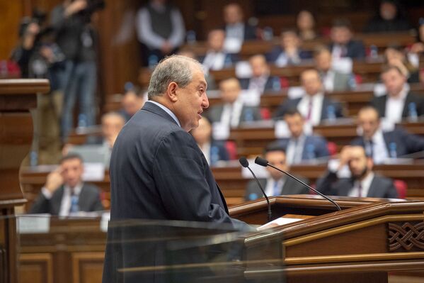 ՀՀ նախագահ Արմեն Սարգսյանը ելույթ ունեցավ ՀՀ յոթերորդ գումարման ԱԺ առաջին նիստում (2019 թվականի հունվարի 14, Երևան)  - Sputnik Արմենիա