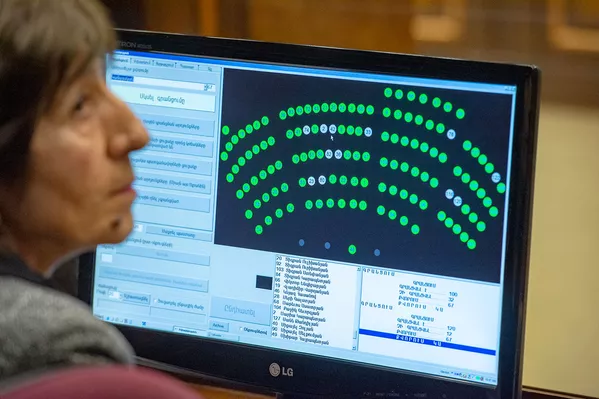Первое заседание парламента Армении 7-го созыва (14 января 2019). Еревaн Первое заседание парламента Армении 7-го созыва (14 января 2019). Еревaн - Sputnik Армения