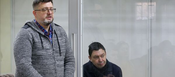 Руководитель портала РИА Новости Украина Кирилл Вышинский в зале апелляционного суда (14 января 2019). Херсон Руководитель портала РИА Новости Украина Кирилл Вышинский в зале апелляционного суда (14 января 2019). Херсон - Sputnik Армения