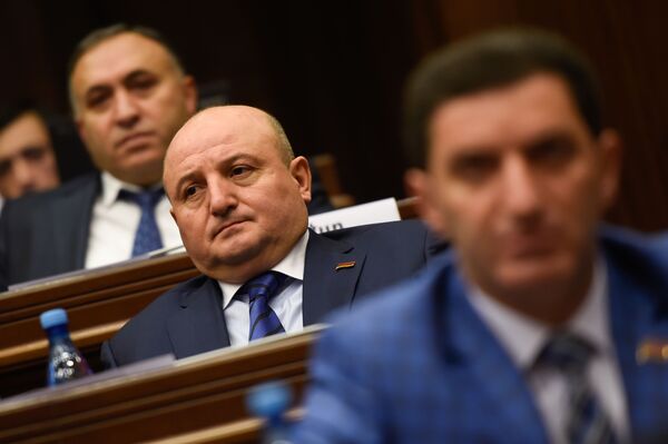 Пусть это будет их главным промахом: новички о сложностях работы в парламенте Армении - Sputnik Армения