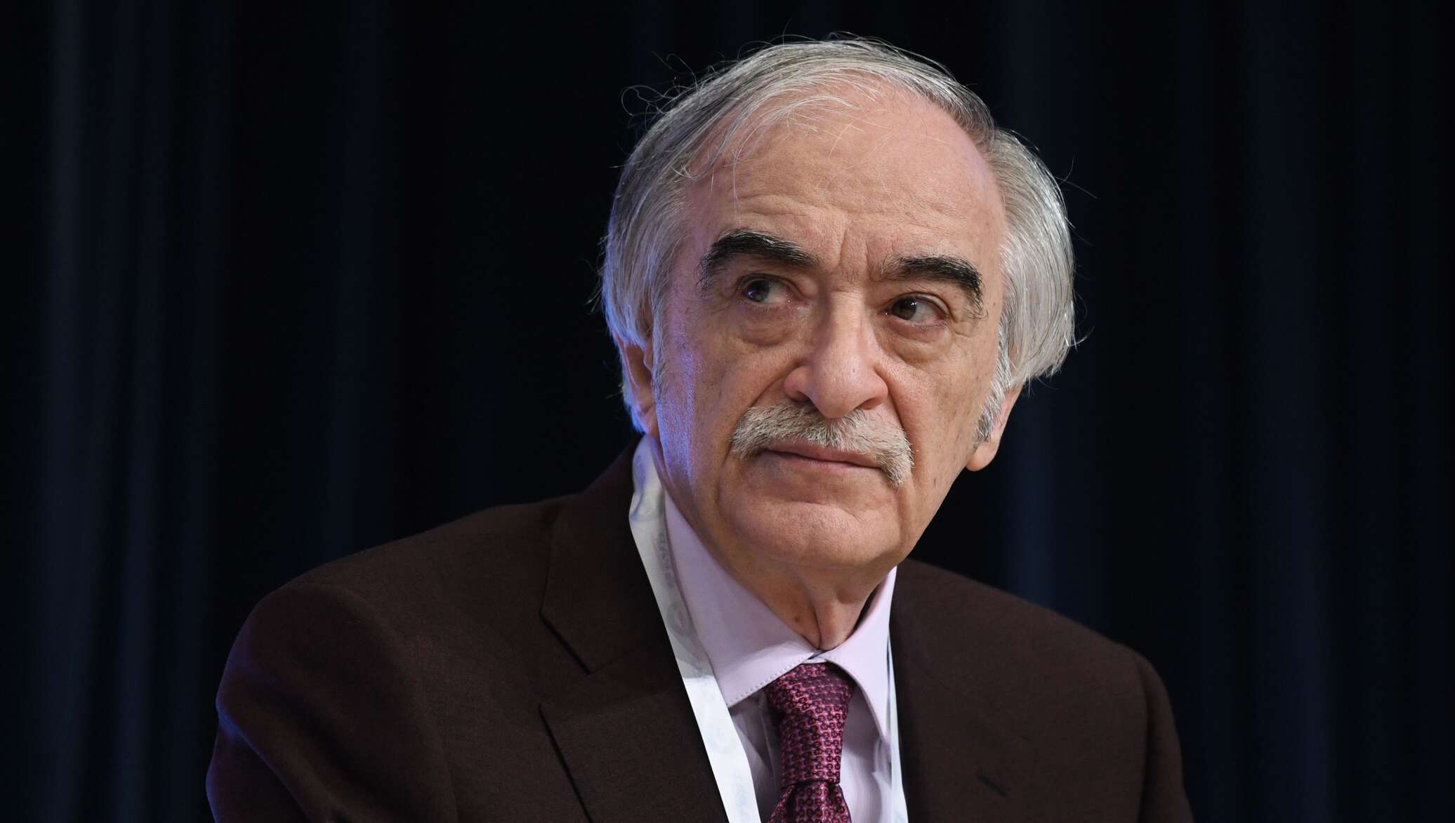 Полад бюль бюль. Фото полад. Фото полад. Азербайджанский певец бюль бюль. Бюбюль ага.