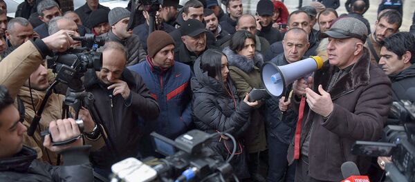 Акция протеста автодилеров перед зданием правительства (17 января 2019). Еревaн Акция протеста автодилеров перед зданием правительства (17 января 2019). Еревaн - Sputnik Արմենիա